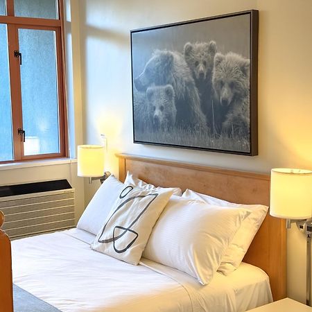 Alpenglow Lodge By Mva Whistler Kültér fotó
